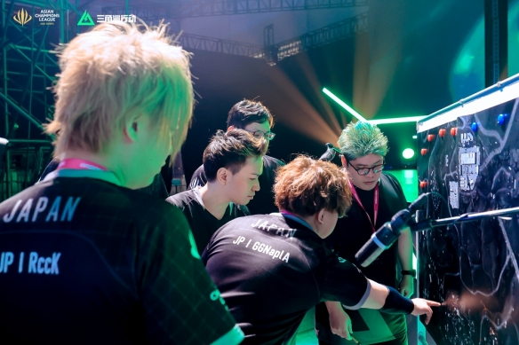 广州队通过 广州队通过